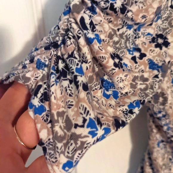 Free People Hollywood floral printed plunge neck ruched sleeve top S - Picture 4 of 5